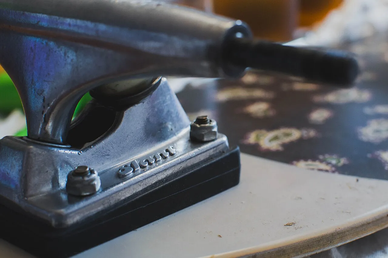 Trucks de skate 2026 — Independent, Thunder ou Venture : lequel choisir