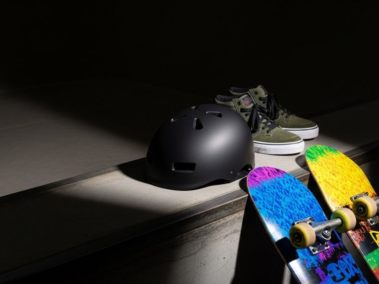 Casque de skate : pourquoi en porter un sans avoir l&rsquo;air d&rsquo;un noob