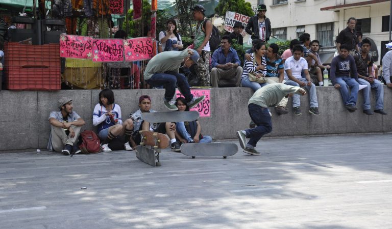 Reprendre le skate après 30 ans : ce ne sont pas tes genoux qui lâchent au bout de 3 sessions