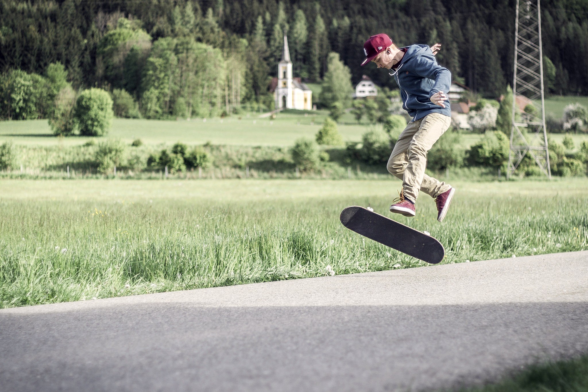 Varial kickflip sur une route plate : la planche part de travers au lieu de tourner avec le corps