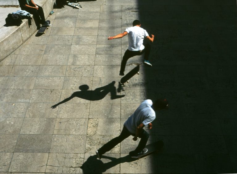 10 spots de skate à Paris : un seul se ride sans regarder par-dessus ton épaule