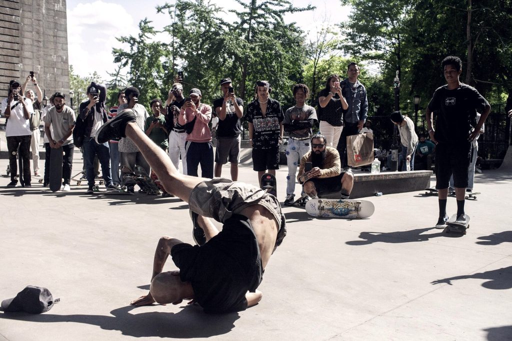 38 secondes de galère à New York : pourquoi le clip raté de Red Bull Skateboarding parle plus qu&rsquo;un trick posé ?