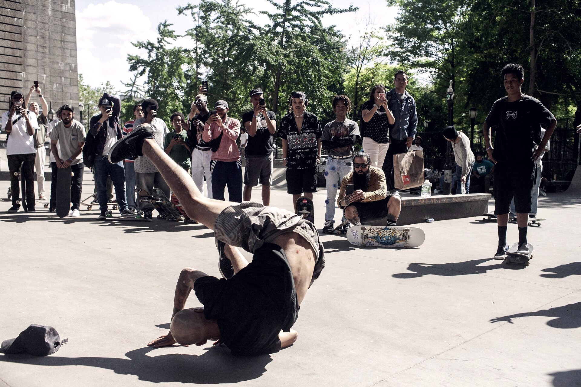 38 secondes de galère à New York : pourquoi le clip raté de Red Bull Skateboarding parle plus qu&rsquo;un trick posé ?