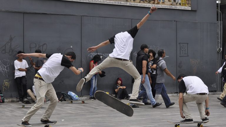 Varial kickflip : Cyril Jackson le pose pour The Berrics, pourquoi le tien part encore de travers ?